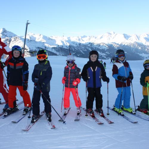 Schikursgruppen der 1. Klassen 1