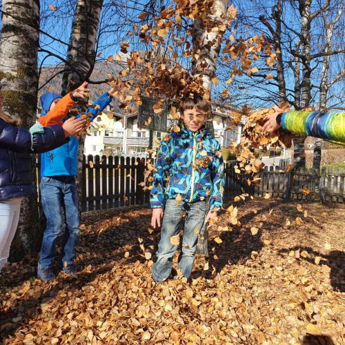 4b BS am Spielplatz