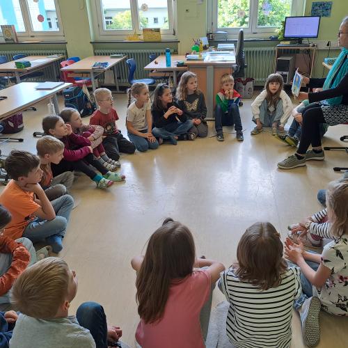 2b Autorenlesung Frieda Schaf