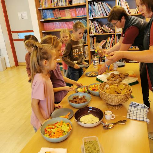 Besuch der Ortsbäuerinnen 2ab