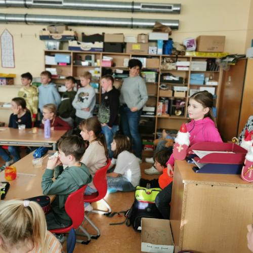 Überraschungsbesuch 4b an 2a