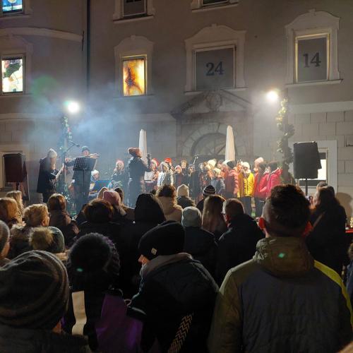 Schulchor am Christkindlmarkt