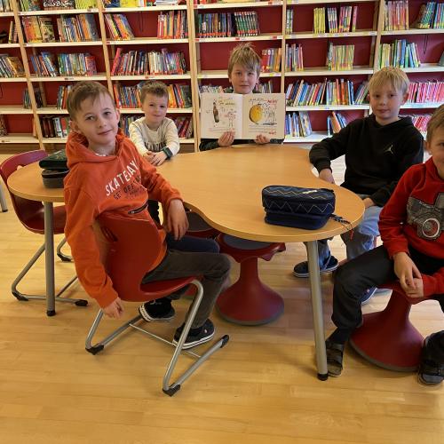 Vorlesestunde 4a in 1a