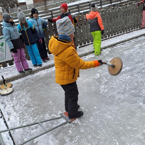 Eisstockschießen 3b