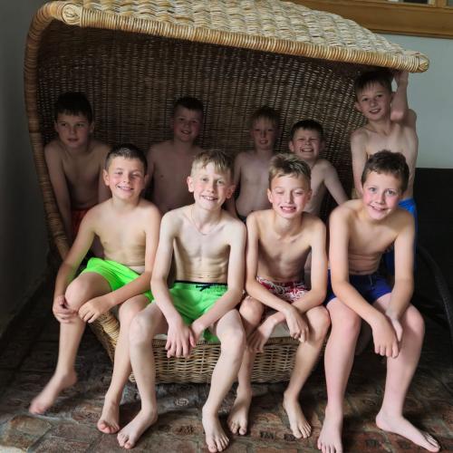 Kind in der "Strandkorb" im Hallenbad