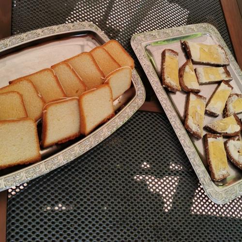 Jause mit echtem Bienenhonig