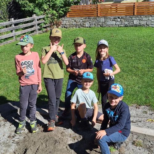 Kinder beim Wandertag.