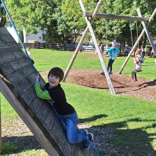 Kinder beim Wandertag.