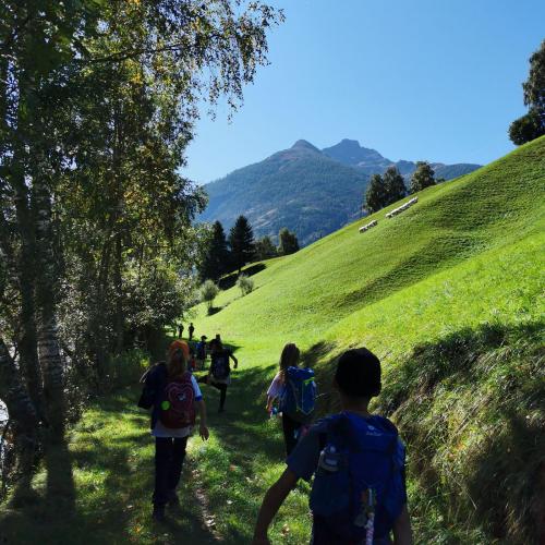 Kinder beim Wandertag.