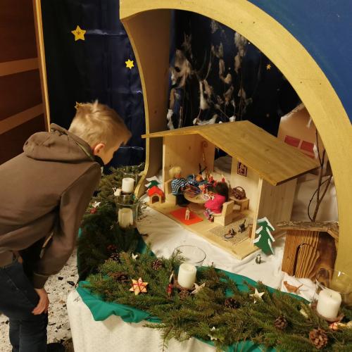 Adventecke in der Schule