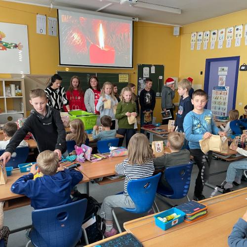 Besuch der MS-Klasse 1b in der VS-Klasse 1a