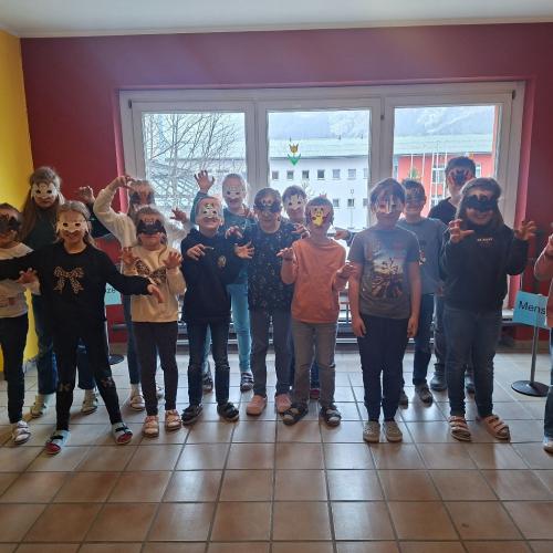 Kinder der 3b beim Vorlesetag