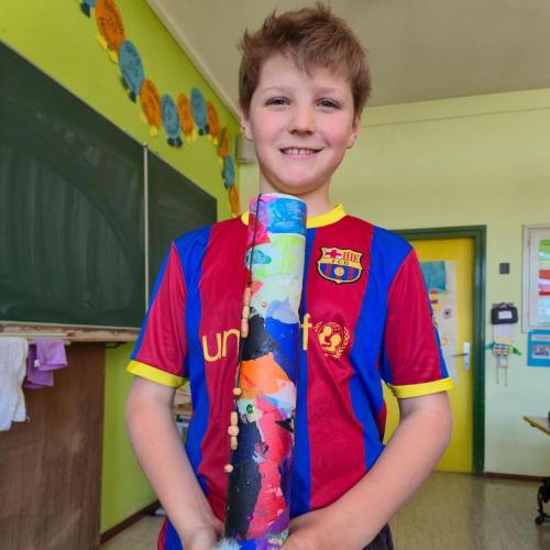 Kinder basteln Regenmacher